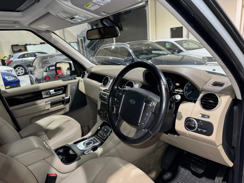 LAND ROVER DISCOVERY 4