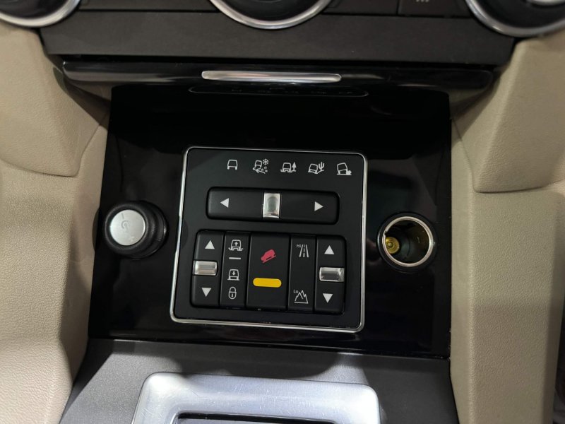 LAND ROVER DISCOVERY 4
