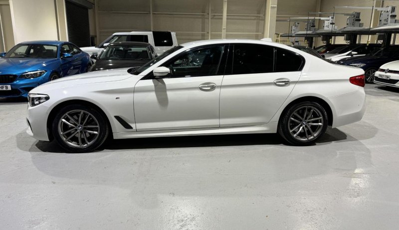 BMW 5 SERIES