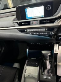 LEXUS ES 300H