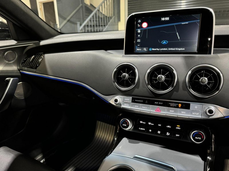 KIA STINGER