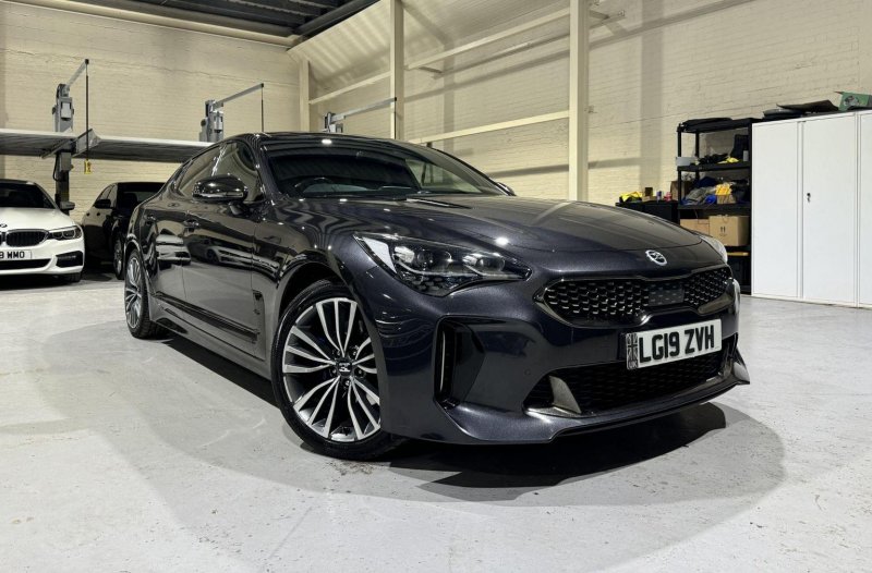 KIA STINGER