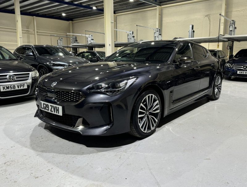 KIA STINGER