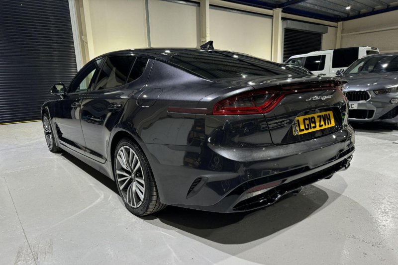KIA STINGER