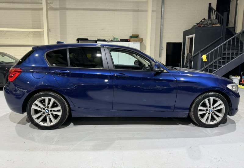 BMW 1 SERIES