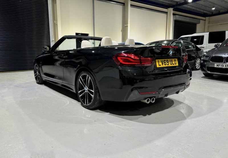 BMW 4 SERIES