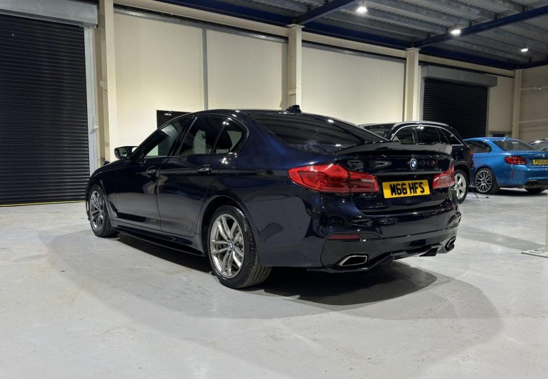 BMW 5 SERIES