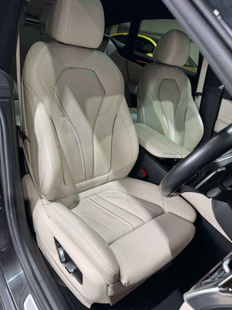 BMW 6 SERIES