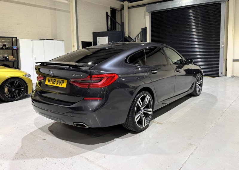 BMW 6 SERIES